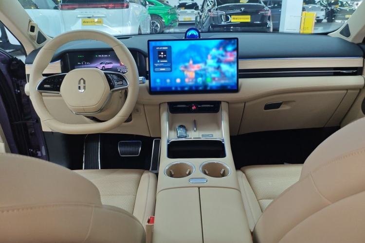 Used Hima AITO M5 2025 Extended-Range Ultra All-Wheel-Drive Version Center Console