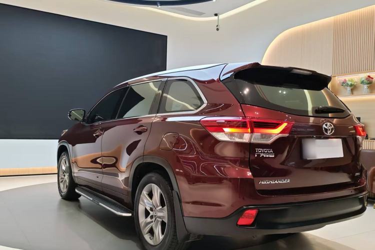 Used Toyota Highlander 2018 2.0T Two-Wheel-Drive Luxury Edition 7 Seats Emission Standard China V
