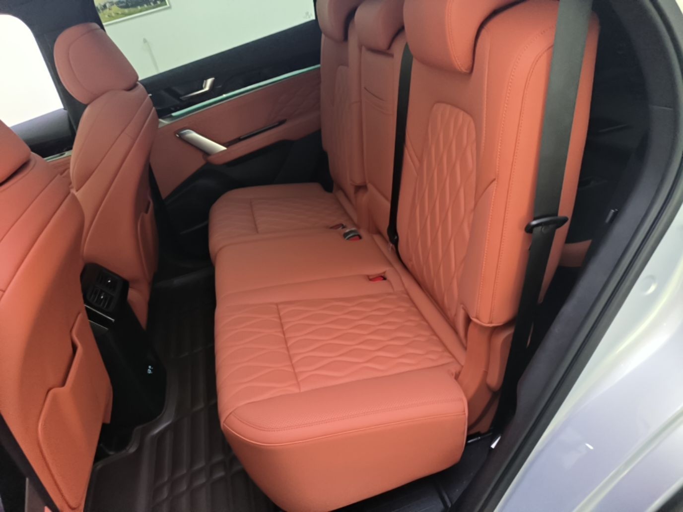 BYD Tang New Energy 2025 Model Smart Drive Version DM-i 175KM Prestige Version — снимка 20