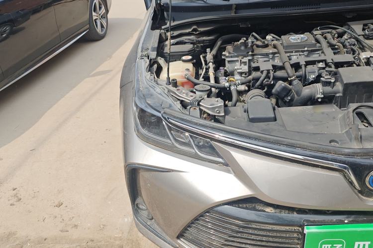 Used Toyota Corolla 2019 Dual-Engine 1.8L E-CVT GL-i Elite Edition Right Front Headlight