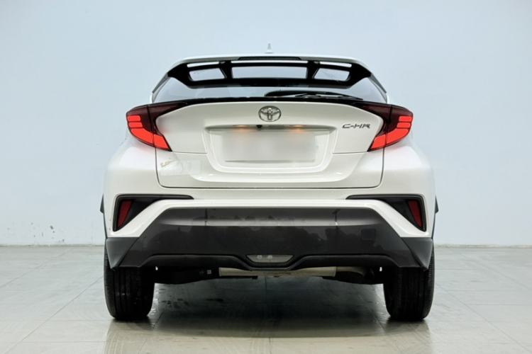 Used Toyota C-HR 2023 2.0L Luxury Edition Exterior 5