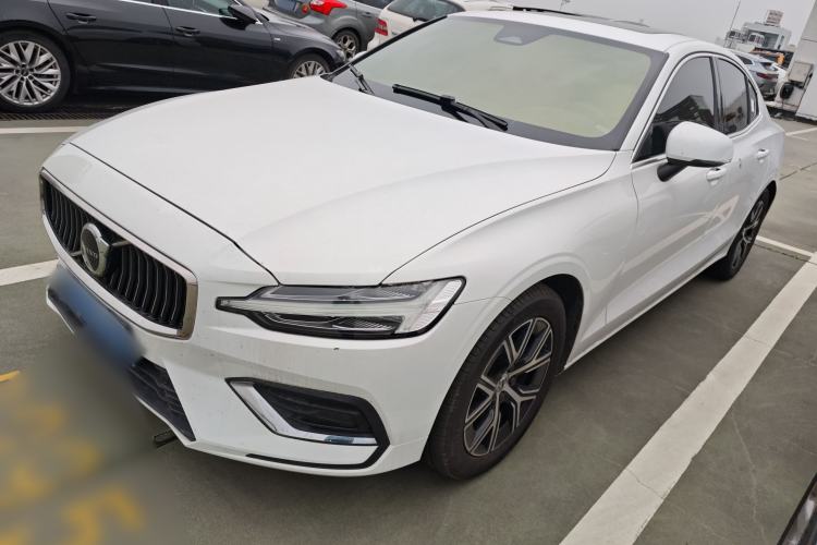 Used Volvo S60 2023 B4 Zhiyi Luxury Edition