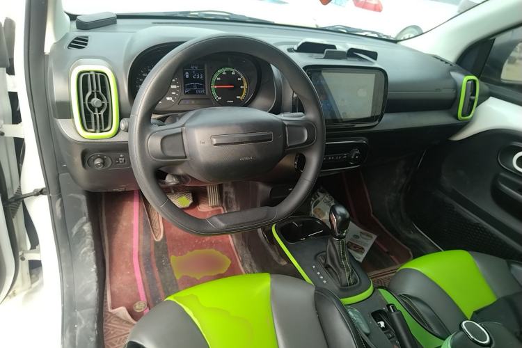 Used Roewe Clever 2021 302 km New Four-Seater Super-Efficient Version