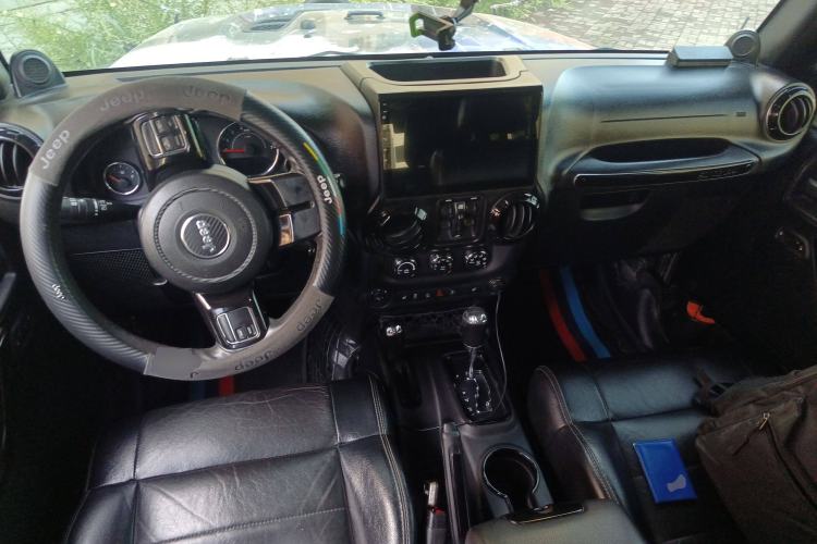 Used Jeep Wrangler 2012 3.6L Sahara Four-Door Edition