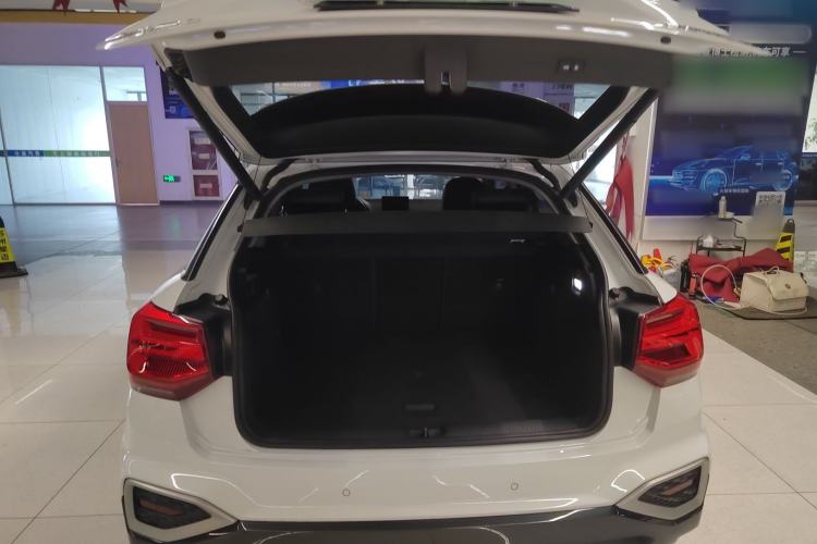 Used Audi Q2L 2022 35 TFSI Fashionable and Elegant Model Trunk