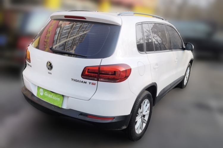 Used Volkswagen Tiguan 2015 1.8TSI Automatic Two-Wheel Drive Comfort Edition Rear Right 45 Deg