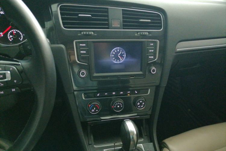 Used Volkswagen Golf 2017 230TSI Automatic Luxury Million-Vehicle Commemorative Edition