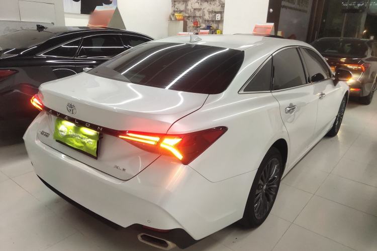 Used Toyota Avalon 2023 2.0L XLE Deluxe Edition
