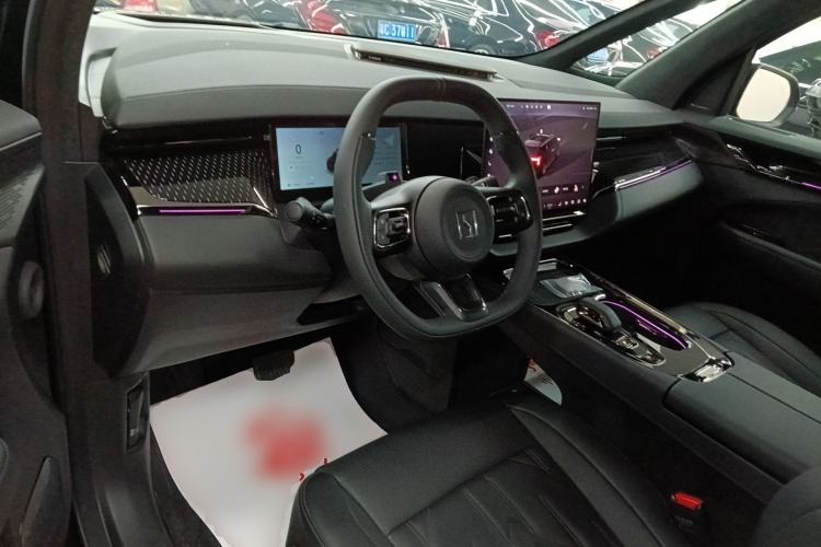 Used Zeekr 009 2024 7-Seater Walk-Through Version Four-Wheel Drive 108 kWh
