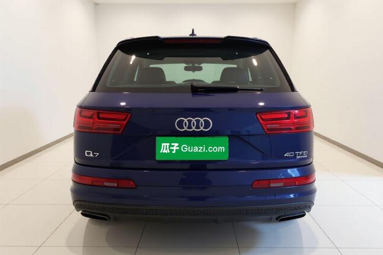 Used Audi Q7 2018 40 TFSI Comfort Model Rear