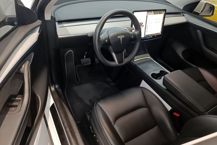 Used Tesla Model Y 2024 Rear-Wheel-Drive Version