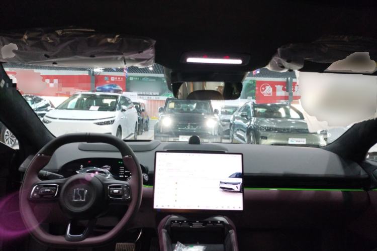 Used Zeekr 007GT 2025 Rear-Drive Intelligent Driving Version 75 kWh Center Console