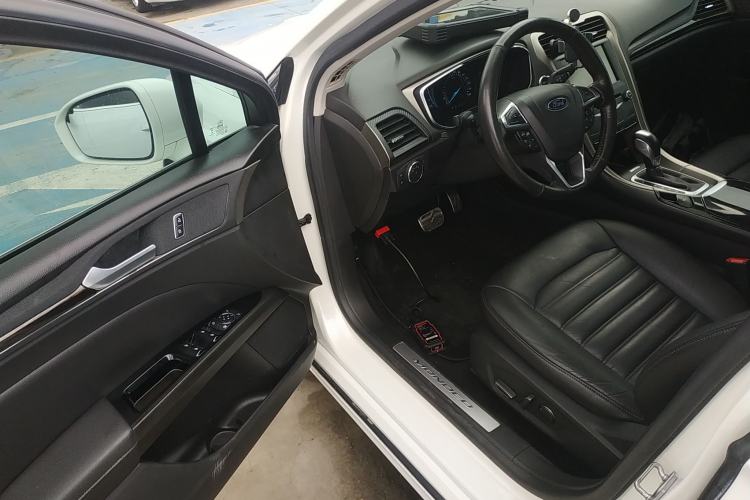 Used Ford Mondeo 2013 2.0L GTDi 200 Luxury Model
