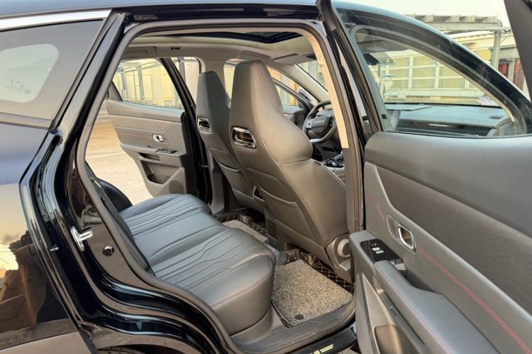 Used JETOUR Dashing 2025 1.5T DCT Luxury Edition