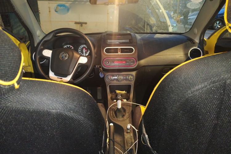 Used MG 3 2013 1.5L Manual Value Edition Center Console