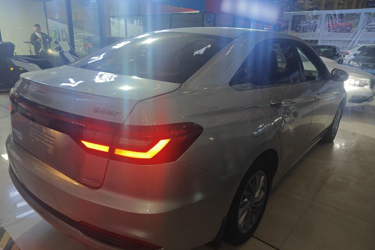 Used Venucia D60 2021 PLUS 1.6L XL CVT Yue Ling Edition
