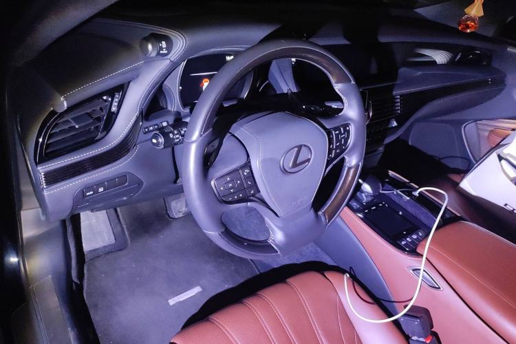 Used Lexus LS 2018 500h Executive Edition China V Standard