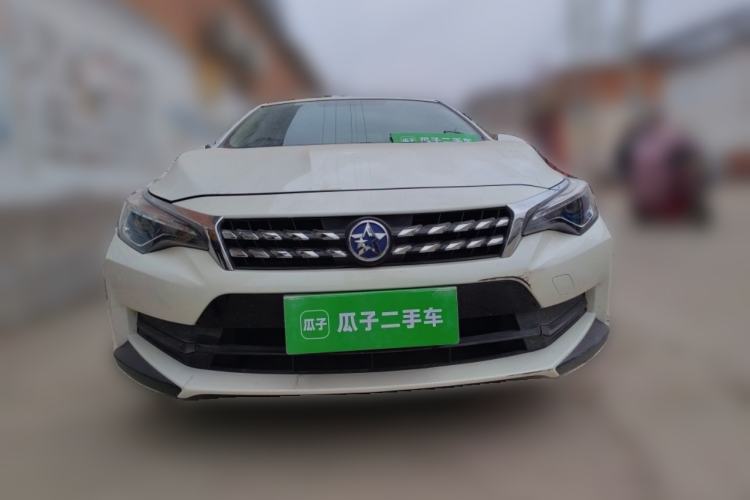 Used Venucia D60 2019 100 000 Glory 1.6L Entry Manual ChenShang Edition China VI
