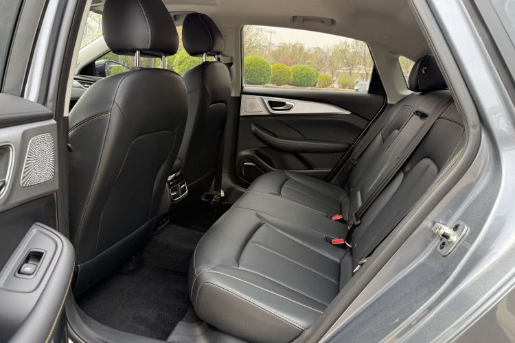 Used Roewe i6 MAX 2020 300TGI Automatic "Swell Cool Smart Drive" Edition Interior 3