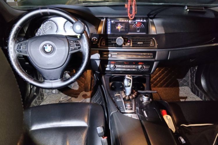 Used BMW 5 Series 2013 520Li Elegant Edition Center Console