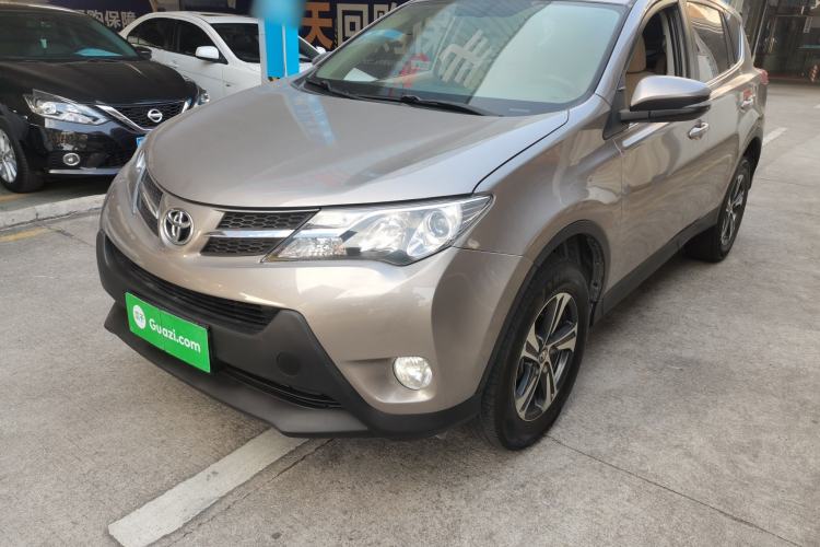 Used Toyota RAV4 2015 2.0L CVT Two-Wheel Drive Fashion Edition
