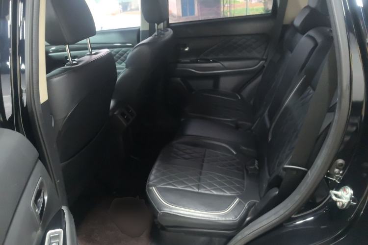 Used Mitsubishi Outlander 2020 2.4L 4x4 Zhi Xiang Edition 7-Seater