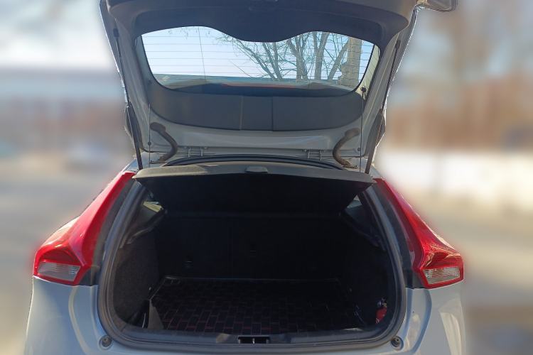 Used Volvo V40 2013 2.0T Zhiya Edition