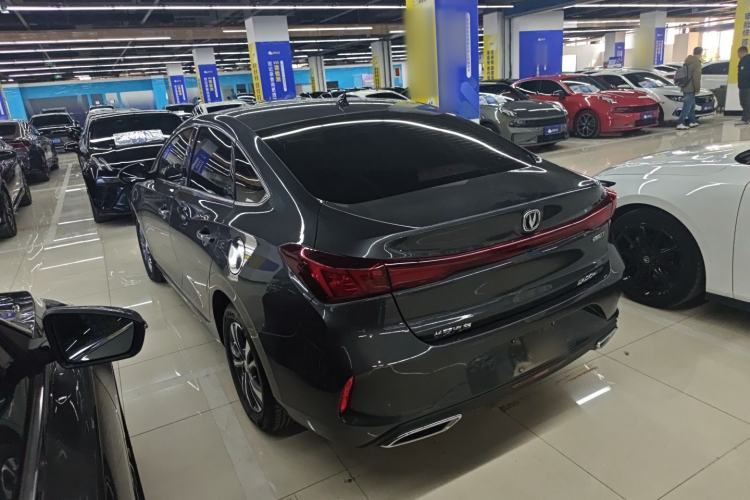 Used CHANGAN Eado 2024 PLUS Blue Whale NE 1.4T GDI DCT High-Energy Edition
