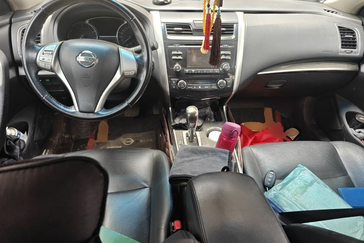 Used Nissan Teana 2014 2.0L XL Upper Tech Edition Center Console