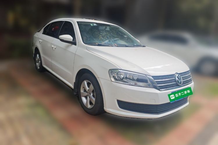 Used Volkswagen Lavida 2013 Revised Classic 1.6L Automatic Fashion Edition
