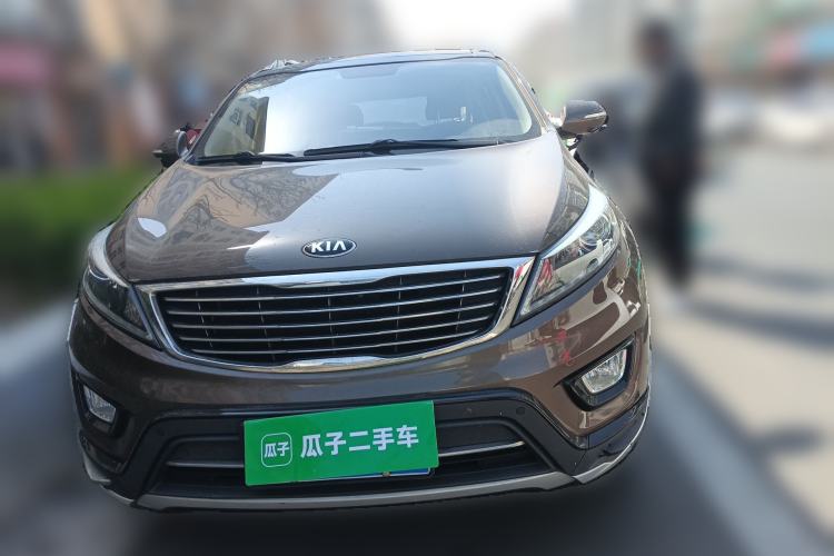 Used Kia Sportage R 2015 2.0L Automatic Two-Wheel Drive DLX Model Exterior 1