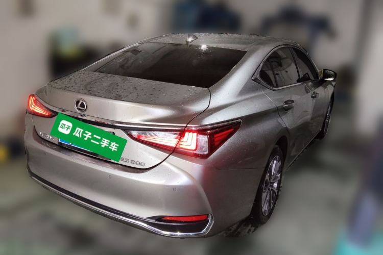 Used Lexus ES 2023 200 Excellence Edition