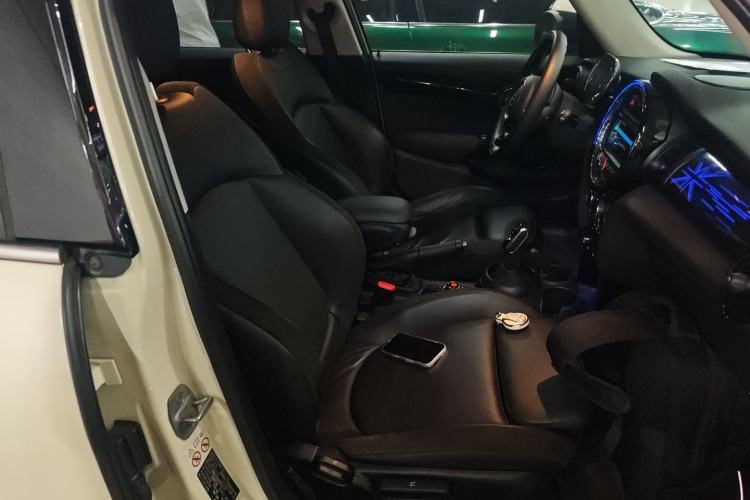 Used MINI MINI 2021 1.5T COOPER Artist Five-Door Edition