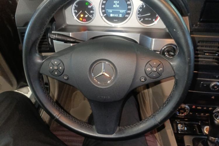 Used Mercedes-Benz GLK-Class 2011 GLK 300 4MATIC Fashion Model Steering Wheel