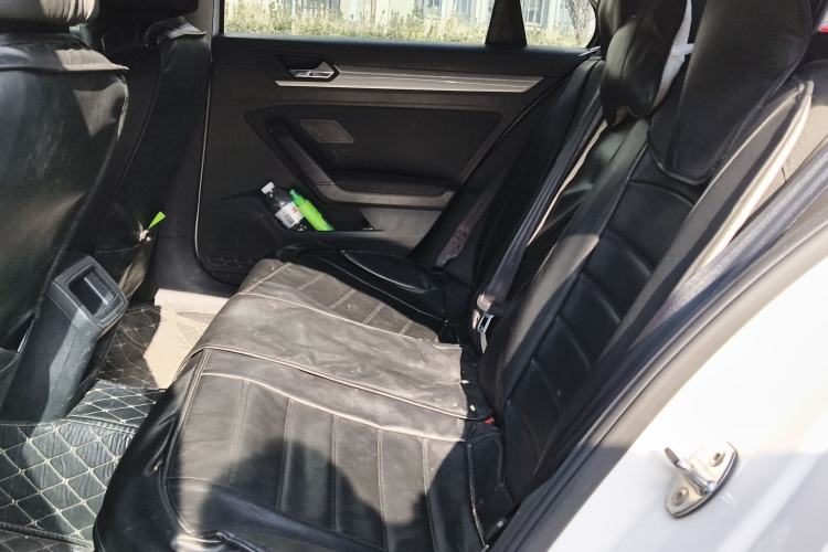 Used Volkswagen Lamando 2015 230TSI Manual Trend Edition
