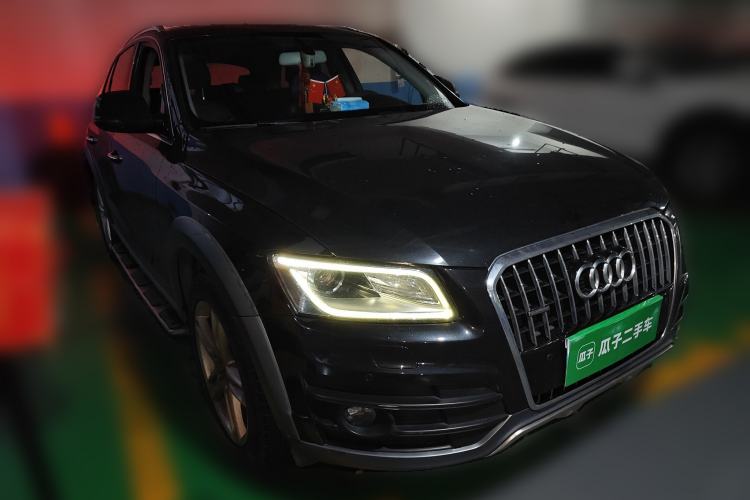 Used Audi Q5 2017 Plus 40 TFSI Technology Model