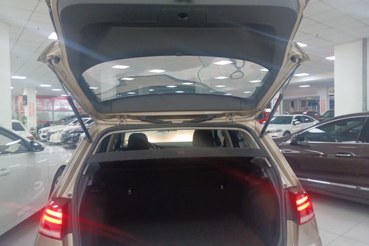 Used Volkswagen Golf 2020 200TSI DSG Comfortable and Ambitious Edition