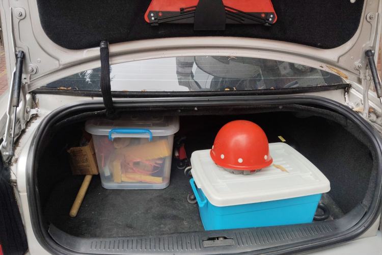 Used Cadillac SLS Seville 2011 2.0T Elite Edition Trunk