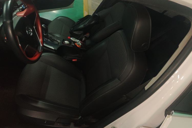 Used Buick Regal 2015 1.6T Leading Technology Model
