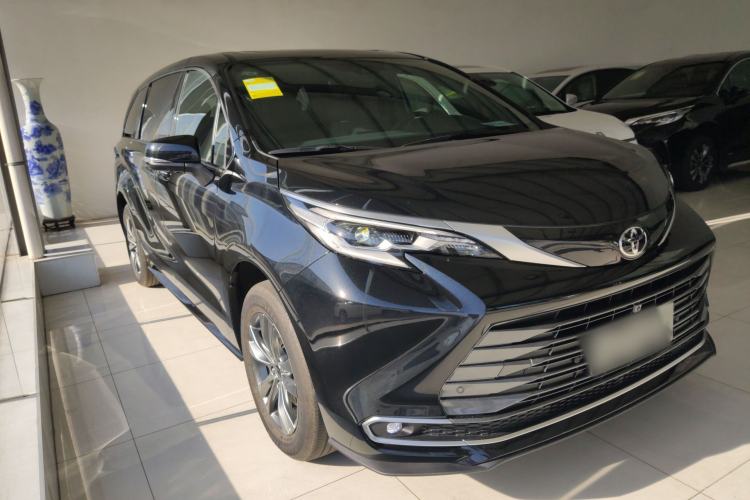 Used Toyota Sienna 2026 Model 2.5L Dual-Engine Four-Wheel-Drive Prestige Edition