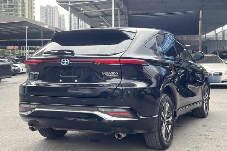 Used Toyota Venza 2022 Dual-Engine 2.5L CVT Two-Wheel Drive Luxury Edition Exterior 4