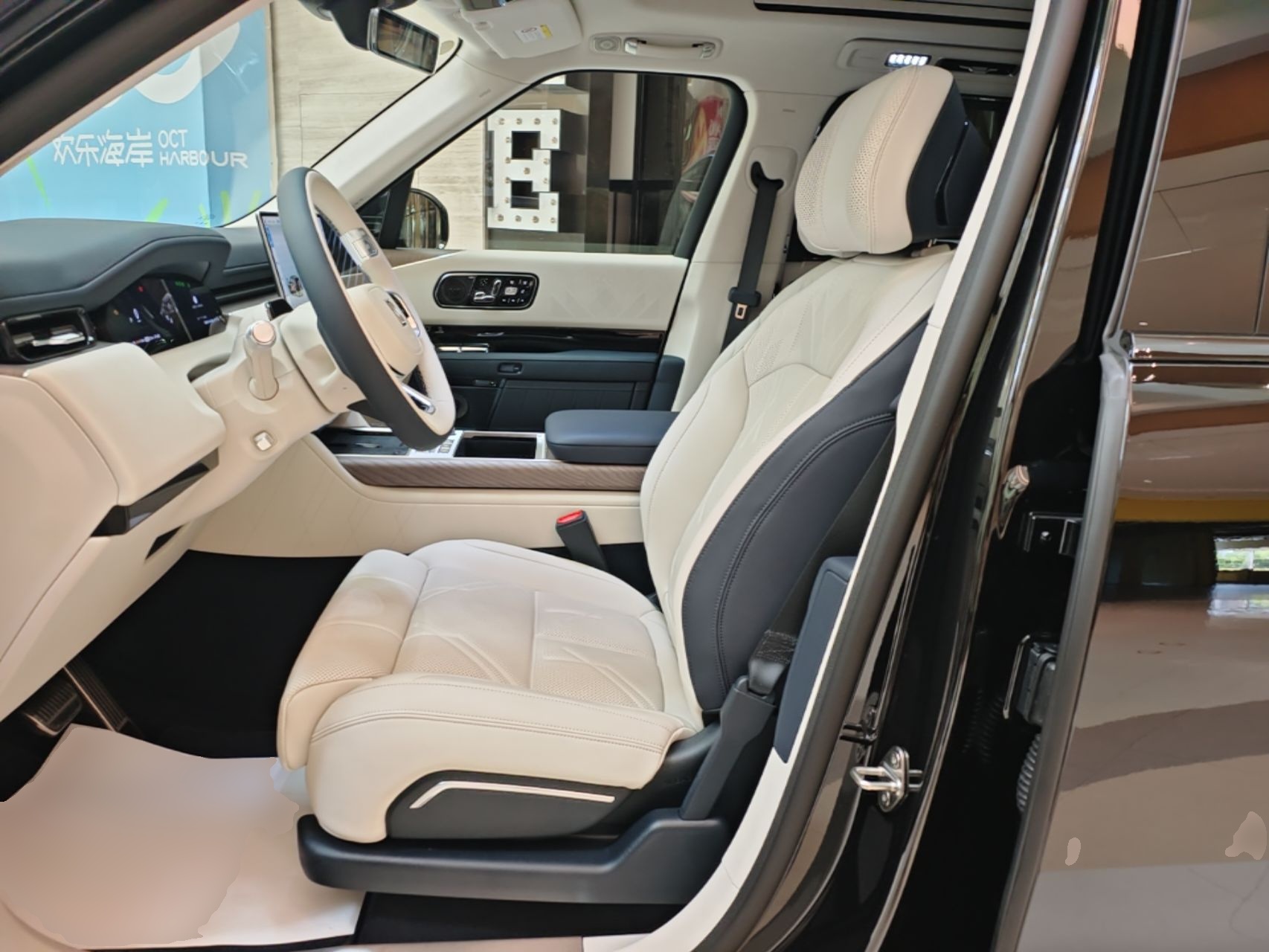 Zeekr 9X 2025 Hyper Edition 70kWh — снимка 17