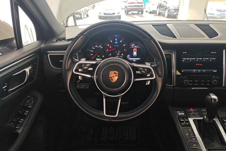 Used Porsche Macan 2017 Macan 2.0T Steering Wheel