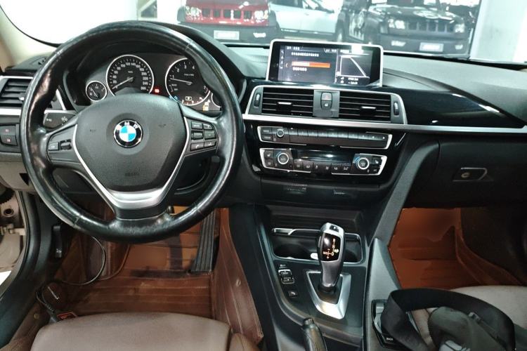 Used BMW 3 Series 2018 320Li Fashion Model Center Console