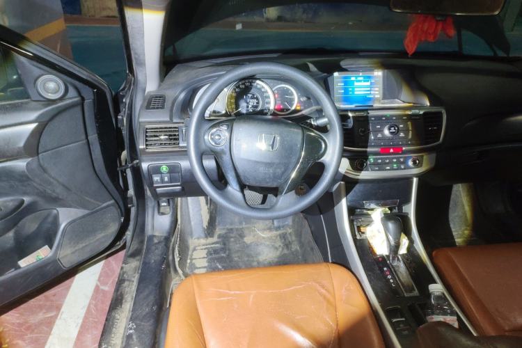 Used Honda Accord 2015 2.0L LX Comfort Edition
