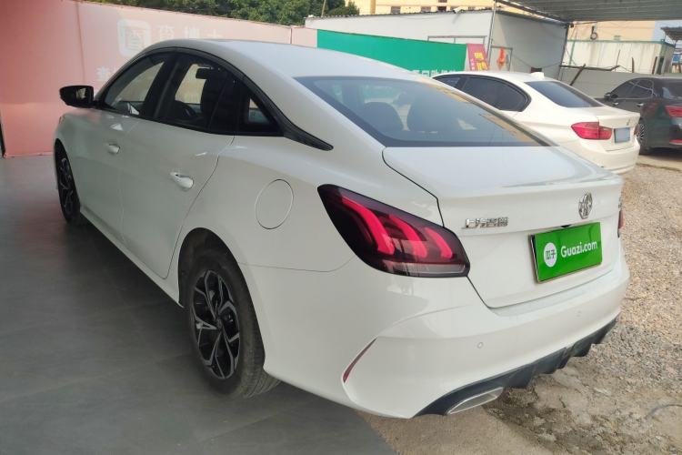 Used MG 5 2021 180 DVVT CVT Youth Luxury Edition
