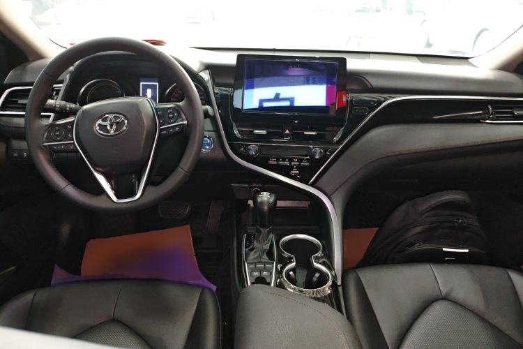 Used Toyota Camry 2021 Dual-Motor 2.5 HGVP Leading Edition Center Console