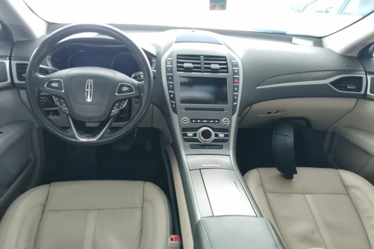 Used Lincoln MKZ 2019 2.0T Luxury Edition China VI Standard Center Console