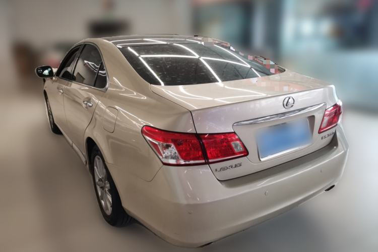 Used Lexus ES 2010 350 Prestige Edition Rear Left 45 Deg