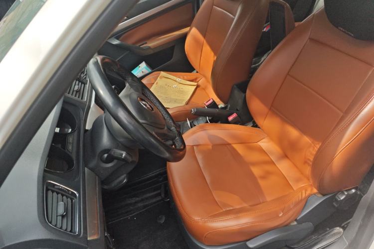 Used Volkswagen Lavida 2015 1.6L Manual Fashion Edition
